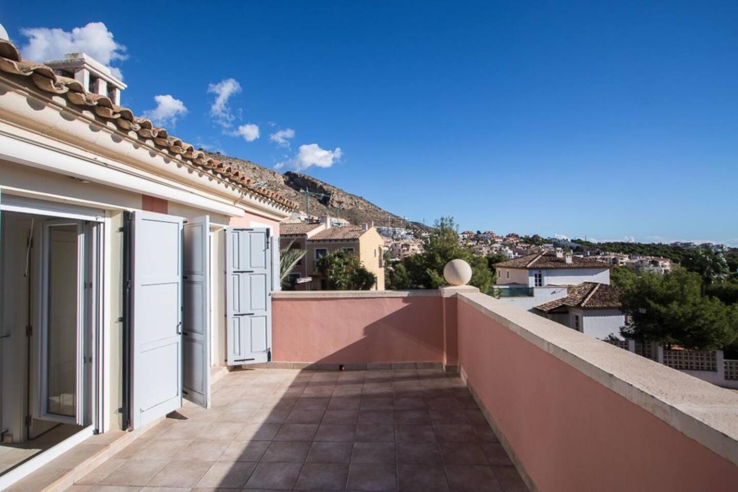 Asia Gardens Villa With Private Pool In Benidorm 卡拉德费斯特拉特 外观 照片